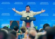 Prabowo Persilakan Wartawan Keluar